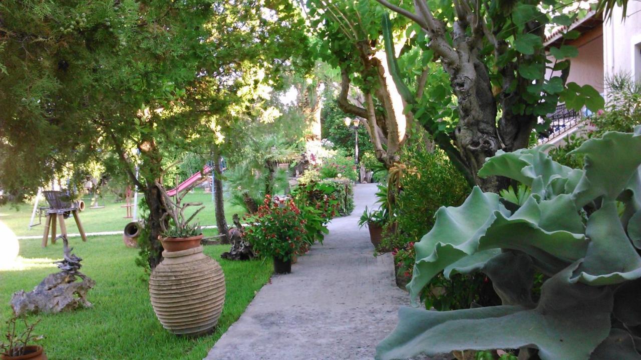 Baha-Ammes Apartment Svoronata Bagian luar foto