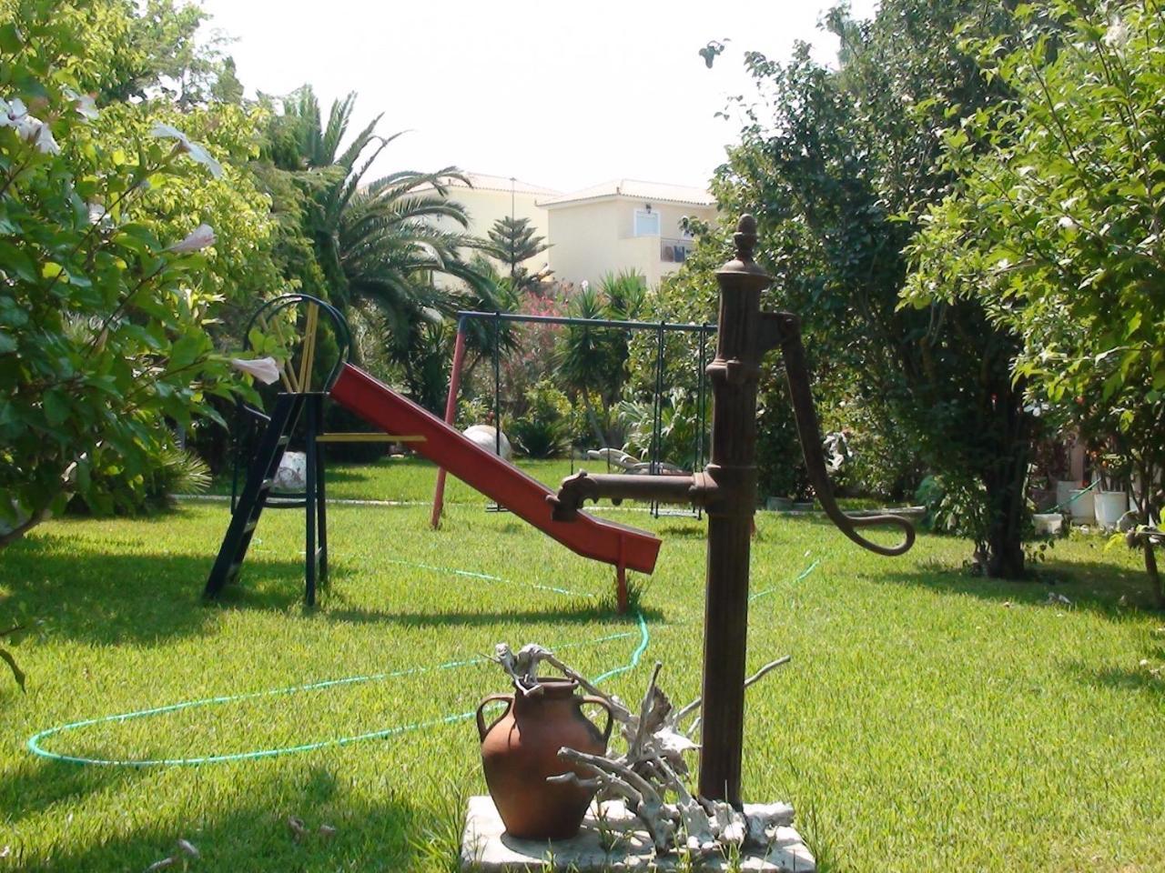 Baha-Ammes Apartment Svoronata Bagian luar foto