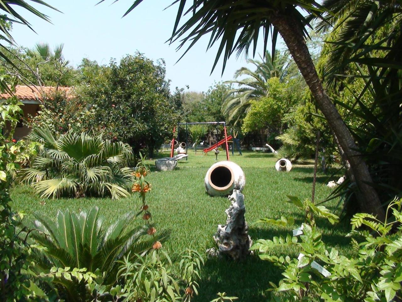 Baha-Ammes Apartment Svoronata Bagian luar foto